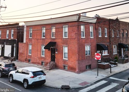 2654 Hicks St, Philadelphia, PA 19145-4622