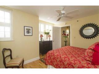 19 Lincoln St, Boston MA  02122-1308 exterior