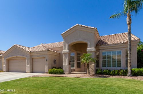 1872 Lantana Dr, Chandler AZ  85248-2170 exterior