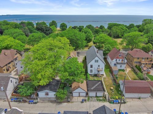 2867 Superior St, Milwaukee WI  53207-2550 exterior