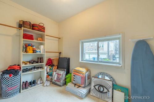 7728 East End Ave, Chicago IL 60649-4909 exterior