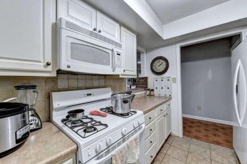 3443 Ivys Walk, Atlanta GA 30340-4042 exterior