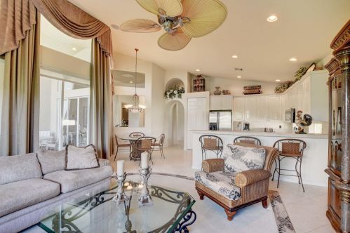 11325 Ohanu Cir, Boynton Beach FL 33437-7033 exterior