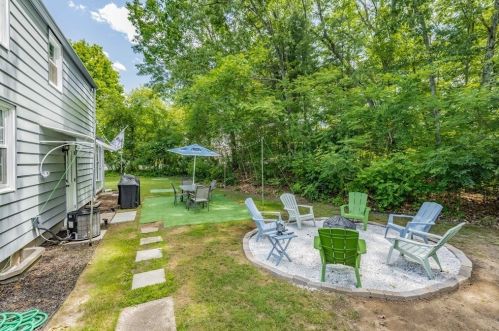 120 Patricia Cir, Springfield MA  01119-2227 exterior