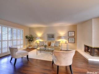 1418 Commons Dr, Sacramento CA  95825-6604 exterior