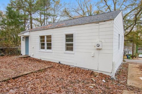 1338 Elizabeth Ave, Atlanta GA 30310-3916 exterior