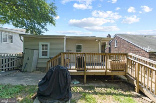 3050 Vis St, Washington DC 20018-4014 exterior