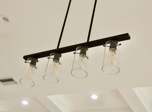 515 9 St, Naples FL 34120-6646 exterior