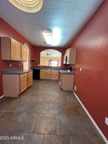 6622 10th Dr, Phoenix, AZ 85041-5936