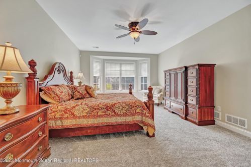 17 Spencer Dr, Jackson Twp NJ  08527-4389 exterior