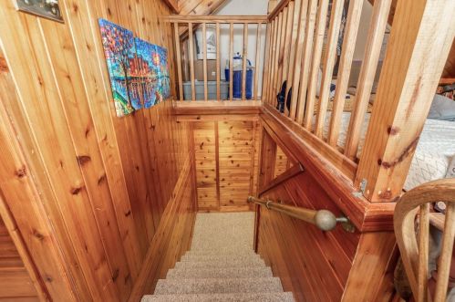 49 Bluffs Dr, Concord NH  03303-1579 exterior