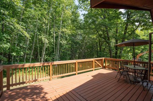 5154 Eagle Lk Rd, Duluth MN 55803-1114 exterior