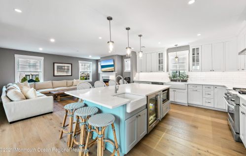 170 Osborne Ave, Point Pleasant Beach NJ  08742-4624 exterior