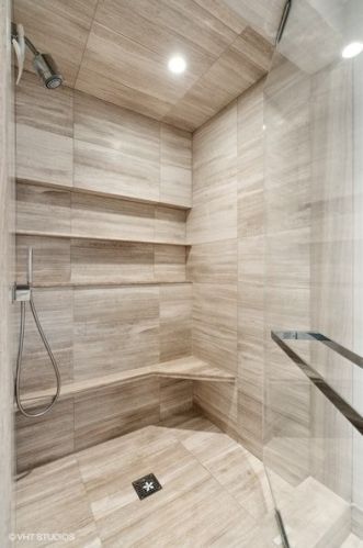 132 Delaware Pl, Chicago IL  60611-3215 exterior