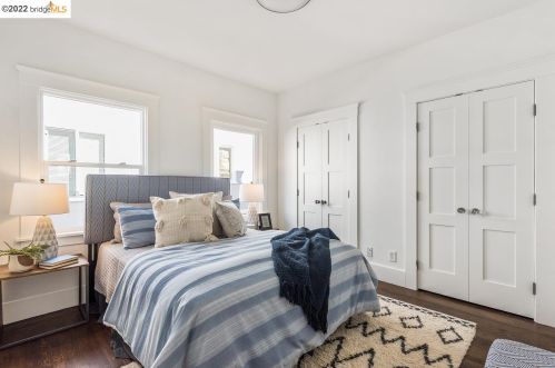 1247 Burnett St, Berkeley CA 94702-2436 exterior