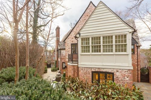 2446 Kalorama Rd, Washington DC 20008-1625 exterior