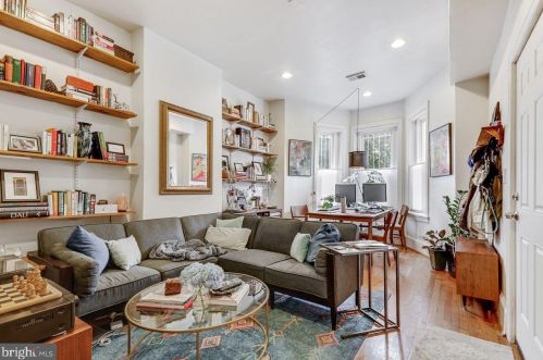 805 T St, Washington DC 20001-3127 exterior