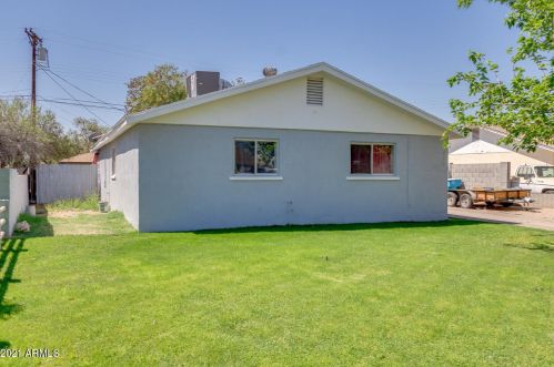 4419 Earll Dr, Phoenix AZ  85031-3821 exterior