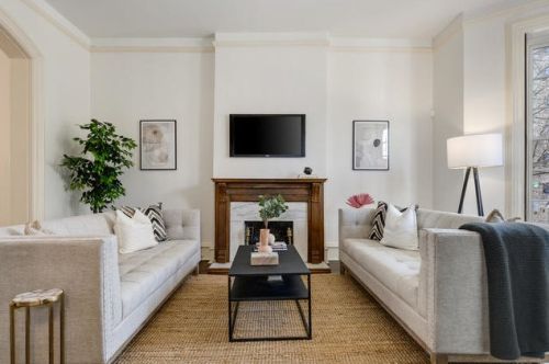 1949 Lincoln Ave, Chicago IL 60614-5404 exterior