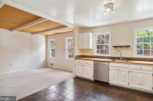 1420 Billman Ln, Silver Spring MD 20902-1421 exterior