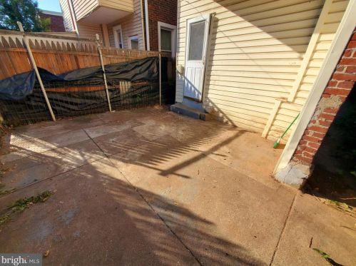 4647 Front St, Philadelphia PA 19106-2249 exterior