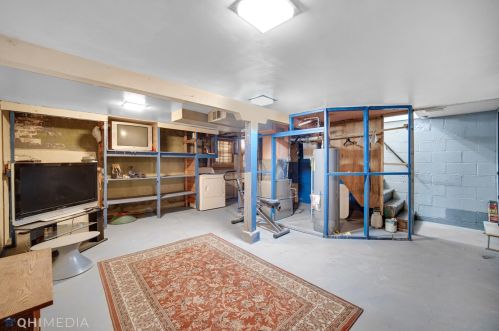 2009 25th Ave, Broadview IL 60155-2827 exterior