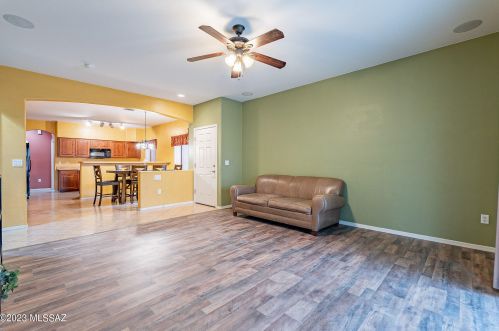 7675 Majestic Palm Ln, Tucson AZ 85756-6112 exterior