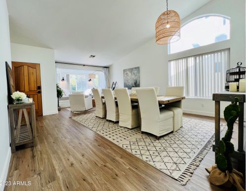 9417 51st St, Phoenix AZ 85044-2334 exterior