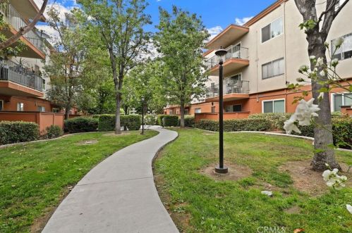 400 Acacia Ave, Fullerton CA  92831-4011 exterior