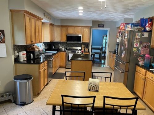 357 Forest St, Methuen MA  01844-1934 exterior