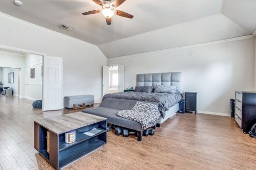 3836 Granbury Dr, Dallas TX 75287-4931 exterior