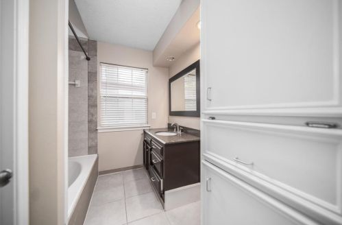 5203 Mnr Gln Dr, Humble TX 77345-1456 exterior