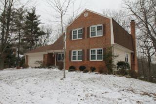 1644 Montmorency Dr, Vienna VA  22182-2021 exterior