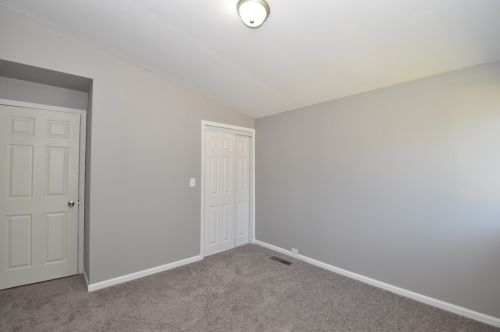 3512 Sunset Dr, Milwaukee WI  53220-1219 exterior