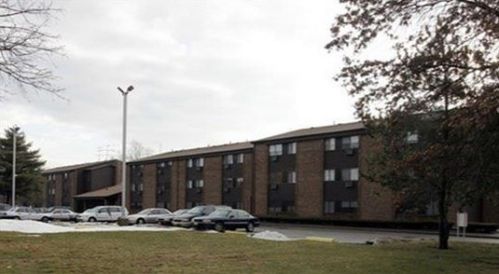 301 Cranston St, Providence RI  02907-2439 exterior