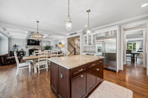 670 Bryan St, Elmhurst IL 60126-4342 exterior