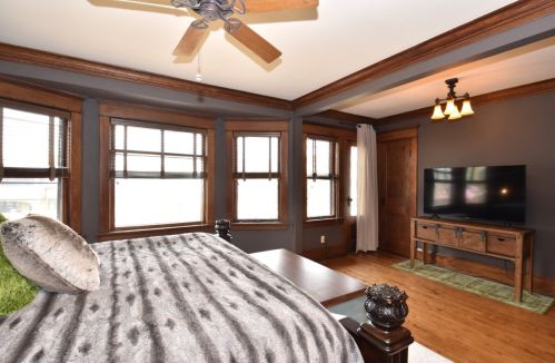 1800 51, Milwaukee WI 53208-1742 exterior