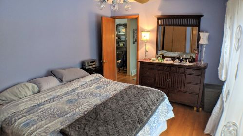 9040 Sacramento, Chicago IL 60655-2005 exterior