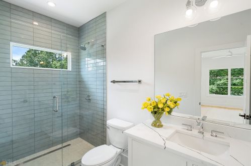 3986 Ashford Dunwoody Rd, Atlanta GA 30319-2002 exterior