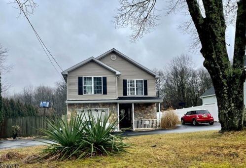 202 Randolph Ave, Dover NJ 07803-3047 exterior