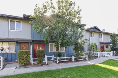 1407 Sycamore Ave, Tustin CA 92780-6279 exterior