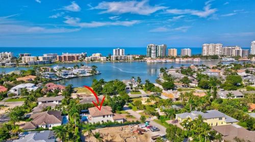 606 Binnacle Dr, Naples FL 34103-2725 exterior