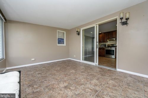 24 Benson Ln, Trenton NJ 08610-2309 exterior