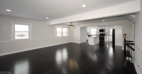 49 Woodland Ave, Whippany NJ  07981-1121 exterior