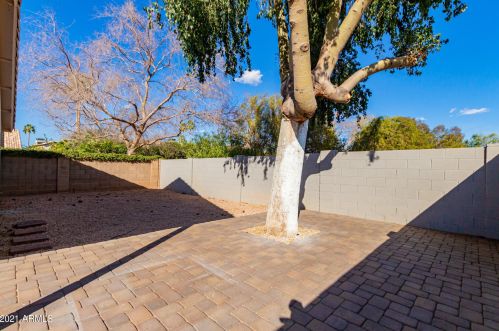 18611 43rd St, Phoenix AZ 85050-8805 exterior