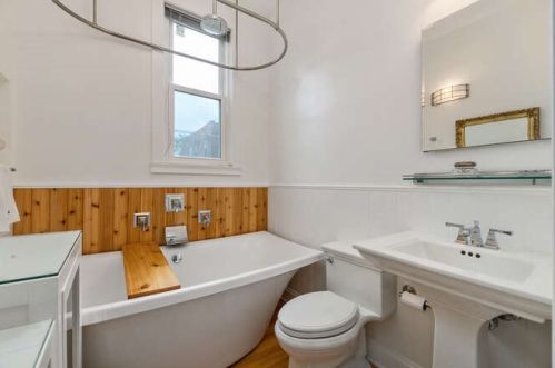 2515 Lyndale St, Chicago IL 60647-3112 exterior