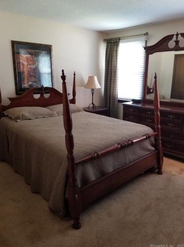 50 Briarwood Dr, Windsor, CT 06095-3937