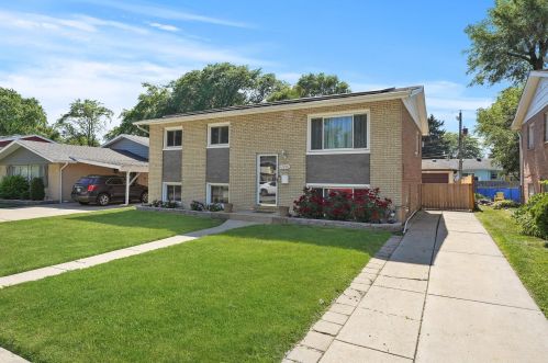 12208 Lawndale Ave, Chicago, IL 60803-1006