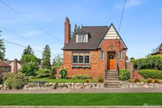 8403 8th Ave, Seattle WA  98106-2509 exterior