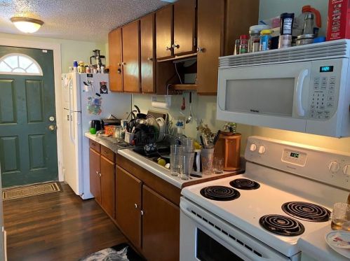 4 Wisconsin Ave, Canton, WI 54868-1913